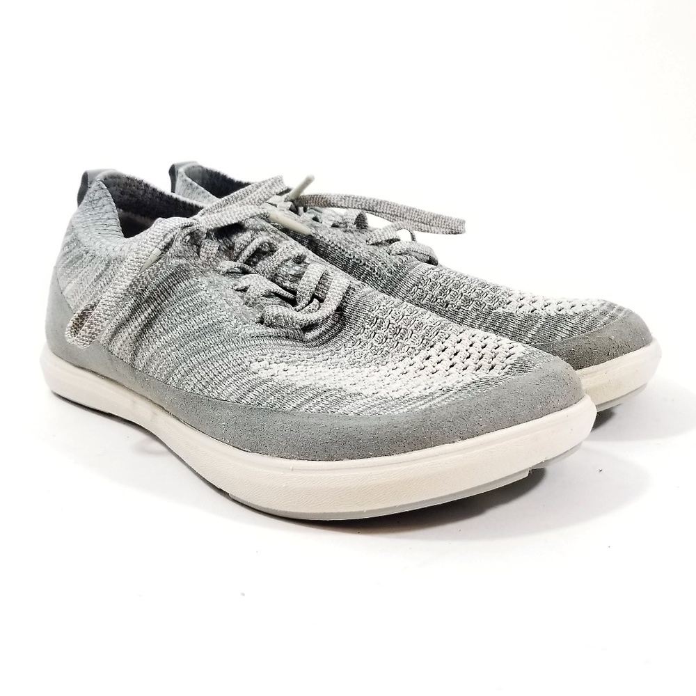 Altra Women's Vali Shoe Light Grey Knit Laces